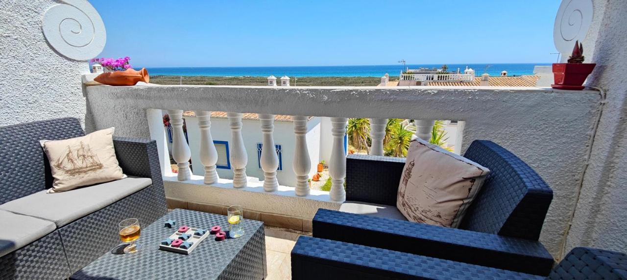 The Swallow'S Rest Beach House - Meia Praia Lagos Exterior foto